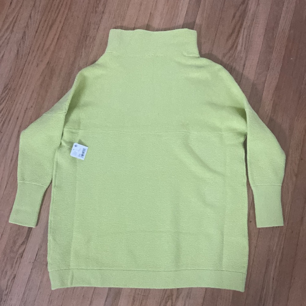 NWT Free People Ottoman in Celery Green - Picture 9 of 9